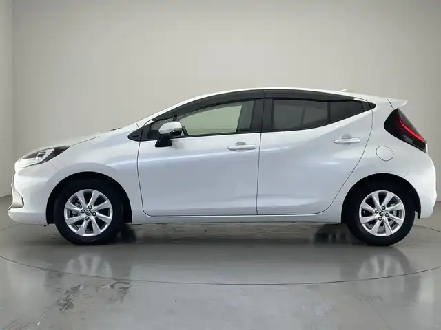 トヨタ アクア Z 愛知県 2022(令4)年 1.1万km プラチナホワイトパールマイカ 純正１０．５型ＤＡナビ　全方位カメラ　ＤＶＤデッキ　フルセグＴＶ　ＡＣ１００Ｖ電源　ＢＳＭ　録画機能付きミラー　セーフティセンス　衝突軽減　追従クリコン　ＬＥＤオートライト　コーナーセンサー　禁煙車　スペアタイヤ