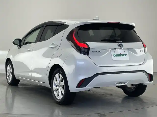 トヨタ アクア Z 愛知県 2022(令4)年 1.1万km プラチナホワイトパールマイカ 純正１０．５型ＤＡナビ　全方位カメラ　ＤＶＤデッキ　フルセグＴＶ　ＡＣ１００Ｖ電源　ＢＳＭ　録画機能付きミラー　セーフティセンス　衝突軽減　追従クリコン　ＬＥＤオートライト　コーナーセンサー　禁煙車　スペアタイヤ