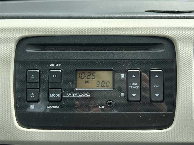 スズキ アルト L 岡山県 2016(平28)年 2.4万km フィズブルーパールメタリック 登録時走行距離23774キロ/CDチェンジャー/アイドリングストップ/横滑り防止装置/シートヒーター（D席）/ヘッドライトレベライザー/純正フロアマット/ハロゲンライト/リモコンキー/禁煙車