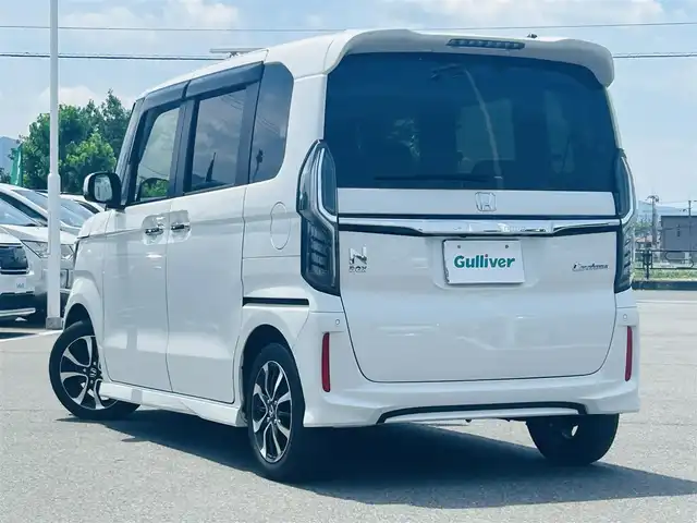 ホンダ Ｎ ＢＯＸ カスタム G L ホンダセンシング 奈良県 2020(令2)年 2.8万km プラチナホワイトパール ワンオーナー/純正8インチナビ　/フルセグ　/DVD　/Bluetooth　/USB入力端子　/バックカメラ　/ETC　/ドライブレコーダー　/片側パワースライドドア/ベンチシート　/前席シートヒーター　/純正フロアマット　/純正アルミホイール　/衝突被害軽減ブレーキ/横滑り防止装置/車線逸脱警報/オートLEDライト/W+サイド+カーテンエアバッグ/保証書/取扱説明書/スペアキー1本