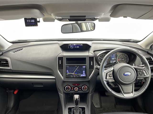 スバル インプレッサ スポーツ 2．0i－L アイサイト 兵庫県 2018(平30)年 4.1万km クリスタルホワイトP ・社外ナビ/CD/DVD/Bluetooth/TV/・前方ドライブレコーダー/・ETC/・バックカメラ/・前席シートヒーター/・前席パワーシート/・左右独立エアコン/・パドルシフト/・革巻きステアリング/・ステアリングスイッチ/・横滑り防止装置/・アイサイト/・衝突被害軽減システム/・レーダークルーズコントロール/・純正フロアマット/・アイサイト/・LEDオートライト/・ヘッドライトレベライザー/・アイドリングストップ/・PCS/・レーンキープアシスト