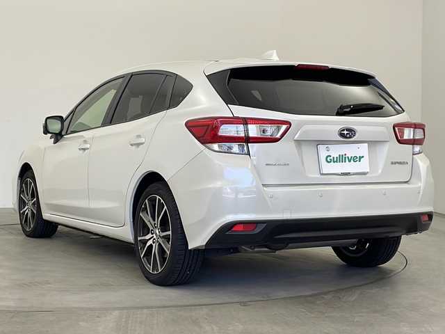 スバル インプレッサ スポーツ 2．0i－L アイサイト 兵庫県 2018(平30)年 4.1万km クリスタルホワイトP ・社外ナビ/CD/DVD/Bluetooth/TV/・前方ドライブレコーダー/・ETC/・バックカメラ/・前席シートヒーター/・前席パワーシート/・左右独立エアコン/・パドルシフト/・革巻きステアリング/・ステアリングスイッチ/・横滑り防止装置/・アイサイト/・衝突被害軽減システム/・レーダークルーズコントロール/・純正フロアマット/・アイサイト/・LEDオートライト/・ヘッドライトレベライザー/・アイドリングストップ/・PCS/・レーンキープアシスト
