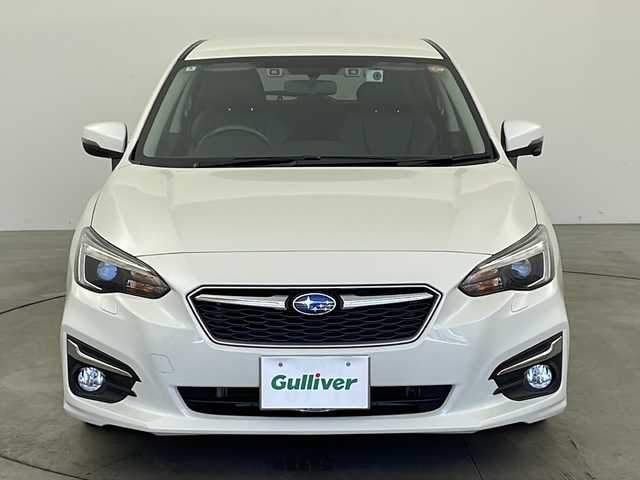 スバル インプレッサ スポーツ 2．0i－L アイサイト 兵庫県 2018(平30)年 4.1万km クリスタルホワイトP ・社外ナビ/CD/DVD/Bluetooth/TV/・前方ドライブレコーダー/・ETC/・バックカメラ/・前席シートヒーター/・前席パワーシート/・左右独立エアコン/・パドルシフト/・革巻きステアリング/・ステアリングスイッチ/・横滑り防止装置/・アイサイト/・衝突被害軽減システム/・レーダークルーズコントロール/・純正フロアマット/・アイサイト/・LEDオートライト/・ヘッドライトレベライザー/・アイドリングストップ/・PCS/・レーンキープアシスト