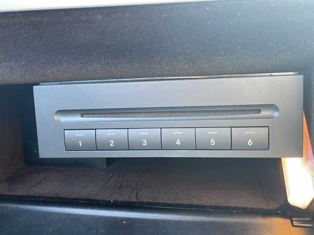 メルセデス・ベンツ ＳＬＫ３５０ 岩手県 2005(平17)年 5.2万km イリジウムシルバー 社外SDナビ/AM/FM/CD/DVD/Bluetooth/フルセグTV/プレミアムサウンド(harman/kardon)/バックカメラ/ETC/クルーズコントロール/横滑り防止装置/パワーシート/シートヒーター/エアスカーフ/オートライト/HIDヘッドライト/フォグランプ/キーレスキー/電動格納ミラー/純正17インチAW/純正フロアマット/保証書/取扱説明書