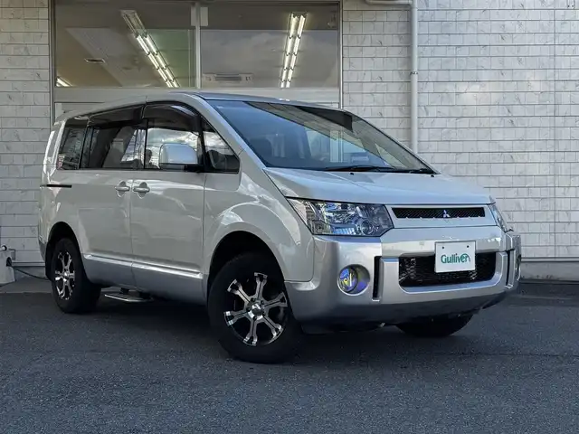 三菱 デリカＤ：５ D－Power package 埼玉県 2014(平26)年 6万km ウォームホワイトP/クールシルバー ワンオーナー/アルミホイール：【MKW】/タイヤ：【ヨコハマ_ジオランダーAT】/純正大型バンパープロテクター/純正大型フォグランプ/コーナーポール/社外ナビ/CD／DVD／Bluetooth/フルセグTV/バックカメラ/ETC【ビルトイン】/パワーバックドア/両側パワースライドドア/サイドステップ/D／N席シートヒーター/パドルシフト/ステアリングスイッチ/横滑り防止機能/アクティブコーナリングライト/スペアキーあり