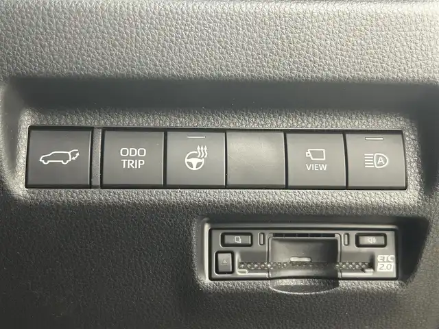 トヨタ ＲＡＶ４ ハイブリッドG 埼玉県 2025(令7)年 0.2万km アティチュードブラックマイカ 純正１０．５インチディスプレイオーディオ　３６０°カメラ　シートベンチレーション　ステアリングヒーター　ＡＣ１００Ｖ　パワーバックドア　プリクラッシュセーフティ　レーントレーシングアシスト　ＥＴＣ2.0 前後クリアランスソナー リアクロストラフィックアラート パーキングサポートブレーキ ロードサインアシスト 先行車発進告知 オートクルーズコントロール　オートライト オートマチックハイビーム　ステアリングヒーター　前後ドライブレコーダー　パワーシート　ブラインドスポットモニター