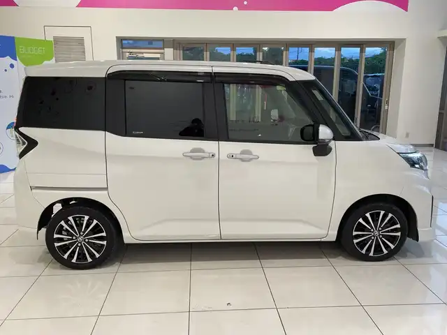 トヨタ ルーミー カスタムG－T 埼玉県 2023(令5)年 4.3万km パールホワイトⅢ スマートアシスト/純正9インチナビ/　　CD/DVD/BT/フルセグ/全方位カメラ/両側電動スライドドア/レーダークルーズコントロール/コーナーセンサー/純正15インチアルミホイール/シートヒーター/LEDヘッドライト/オートブレーキホールド/USBポート/ETC/スマートキー/禁煙車