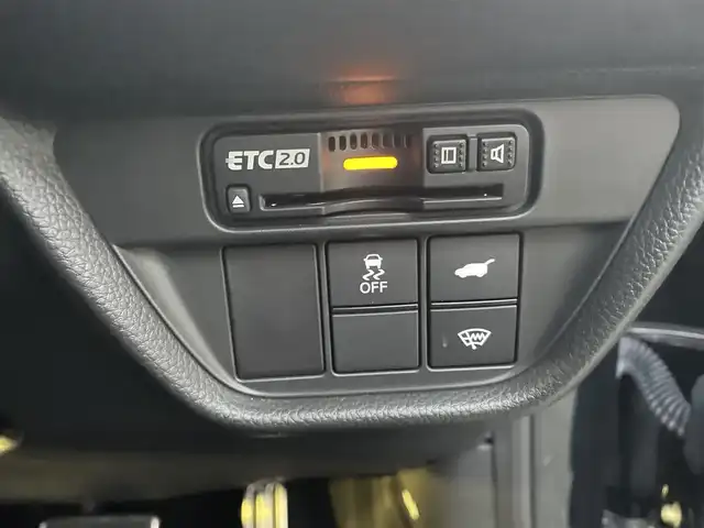 ホンダ ＺＲ－Ｖ ハイブリッド e:HEV Z 神奈川県 2024(令6)年 0.9万km ミッドナイトブルービームM ワンオーナー/４WD/Honda SENSING/・衝突軽減ブレーキ/・踏み間違い衝突軽減システム/・路外逸脱抑制機能/・歩行者事故低減ステアリング/・先行車発進お知らせ機能/・標識認識機能/・オートハイビーム/・アダプティブドライビングビーム/・ブラインドスポットインフォメーション/・後退出庫サポート/・パーキングセンサーシステム/・アダプティブクルーズコントロール/・車線逸脱支援システム/・トラフィックジャムアシスト/Honda CONNECTディスプレイ/・ナビ機能/スマホ連動/フルセグTV/BT//マルチビューカメラシステム/ビルトインETC2.0/革シート/・全席シートヒーター/・前席パワーシート/・D席メモリシート/パドルシフト/ステアリングリモコン/置くだけ充電/前後ドライブレコーダー/パワーテールゲート/純正１８inアルミホイール/オートライト/LEDライト/ウインカー付電格ミラー/電動パーキングブレーキ/ブレーキホールド/W＆サイド＆カーテンエアバック/横滑り防止装置/ヒルディセントコントロール/フロアマット/保証書/取扱説明書/スペアキー