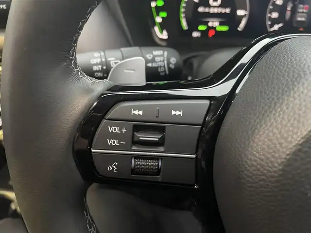 ホンダ ＺＲ－Ｖ ハイブリッド e:HEV Z 神奈川県 2024(令6)年 0.9万km ミッドナイトブルービームM ワンオーナー/４WD/Honda SENSING/・衝突軽減ブレーキ/・踏み間違い衝突軽減システム/・路外逸脱抑制機能/・歩行者事故低減ステアリング/・先行車発進お知らせ機能/・標識認識機能/・オートハイビーム/・アダプティブドライビングビーム/・ブラインドスポットインフォメーション/・後退出庫サポート/・パーキングセンサーシステム/・アダプティブクルーズコントロール/・車線逸脱支援システム/・トラフィックジャムアシスト/Honda CONNECTディスプレイ/・ナビ機能/スマホ連動/フルセグTV/BT//マルチビューカメラシステム/ビルトインETC2.0/革シート/・全席シートヒーター/・前席パワーシート/・D席メモリシート/パドルシフト/ステアリングリモコン/置くだけ充電/前後ドライブレコーダー/パワーテールゲート/純正１８inアルミホイール/オートライト/LEDライト/ウインカー付電格ミラー/電動パーキングブレーキ/ブレーキホールド/W＆サイド＆カーテンエアバック/横滑り防止装置/ヒルディセントコントロール/フロアマット/保証書/取扱説明書/スペアキー