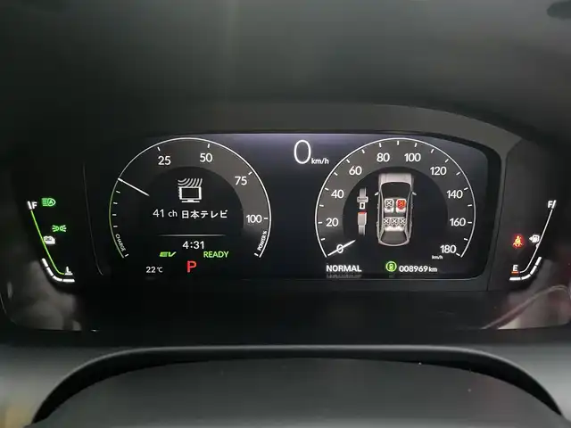 ホンダ ＺＲ－Ｖ ハイブリッド e:HEV Z 神奈川県 2024(令6)年 0.9万km ミッドナイトブルービームM ワンオーナー/４WD/Honda SENSING/・衝突軽減ブレーキ/・踏み間違い衝突軽減システム/・路外逸脱抑制機能/・歩行者事故低減ステアリング/・先行車発進お知らせ機能/・標識認識機能/・オートハイビーム/・アダプティブドライビングビーム/・ブラインドスポットインフォメーション/・後退出庫サポート/・パーキングセンサーシステム/・アダプティブクルーズコントロール/・車線逸脱支援システム/・トラフィックジャムアシスト/Honda CONNECTディスプレイ/・ナビ機能/スマホ連動/フルセグTV/BT//マルチビューカメラシステム/ビルトインETC2.0/革シート/・全席シートヒーター/・前席パワーシート/・D席メモリシート/パドルシフト/ステアリングリモコン/置くだけ充電/前後ドライブレコーダー/パワーテールゲート/純正１８inアルミホイール/オートライト/LEDライト/ウインカー付電格ミラー/電動パーキングブレーキ/ブレーキホールド/W＆サイド＆カーテンエアバック/横滑り防止装置/ヒルディセントコントロール/フロアマット/保証書/取扱説明書/スペアキー
