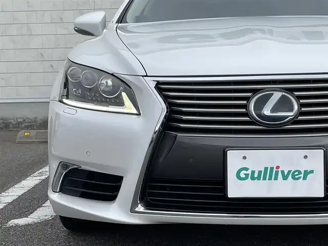 レクサス ＬＳ 600h バージョンC Iパック 宮崎県 2015(平27)年 8.6万km ホワイトパールクリスタルシャイン 純正ナビ【B9056】/・Bluetooth・フルセグTV・Blu-ray・DVD/プレミアムサウンドシステム/ドライブレコーダー【HDR-101】/社外レーダー【GWR53sd】/バックカメラ/ビルトインETC/D/N席パワーシート【メモリー機能付き】/D/N席シートヒーター・ベンチレーション/ハンドルヒーター/パワーバックドア/全席イージークローザー付きドア/ブラインドスポットモニター/前後コーナーセンサー/オートハイビーム/レーダークルーズコントロール/レーンキープアシスト/純正フロアマット/純正18インチアルミホイール