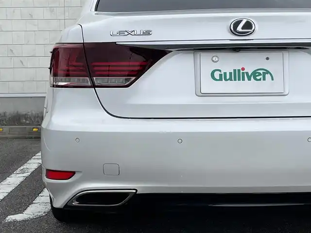 レクサス ＬＳ 600h バージョンC Iパック 宮崎県 2015(平27)年 8.6万km ホワイトパールクリスタルシャイン 純正ナビ【B9056】/・Bluetooth・フルセグTV・Blu-ray・DVD/プレミアムサウンドシステム/ドライブレコーダー【HDR-101】/社外レーダー【GWR53sd】/バックカメラ/ビルトインETC/D/N席パワーシート【メモリー機能付き】/D/N席シートヒーター・ベンチレーション/ハンドルヒーター/パワーバックドア/全席イージークローザー付きドア/ブラインドスポットモニター/前後コーナーセンサー/オートハイビーム/レーダークルーズコントロール/レーンキープアシスト/純正フロアマット/純正18インチアルミホイール