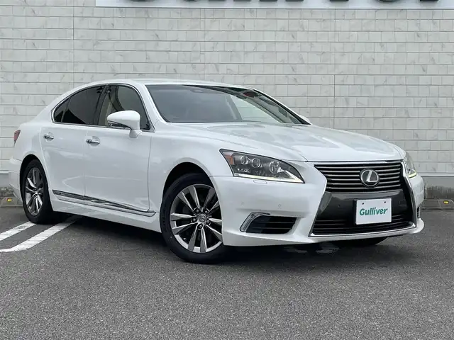 レクサス ＬＳ 600h バージョンC Iパック 宮崎県 2015(平27)年 8.6万km ホワイトパールクリスタルシャイン 純正ナビ【B9056】/・Bluetooth・フルセグTV・Blu-ray・DVD/プレミアムサウンドシステム/ドライブレコーダー【HDR-101】/社外レーダー【GWR53sd】/バックカメラ/ビルトインETC/D/N席パワーシート【メモリー機能付き】/D/N席シートヒーター・ベンチレーション/ハンドルヒーター/パワーバックドア/全席イージークローザー付きドア/ブラインドスポットモニター/前後コーナーセンサー/オートハイビーム/レーダークルーズコントロール/レーンキープアシスト/純正フロアマット/純正18インチアルミホイール