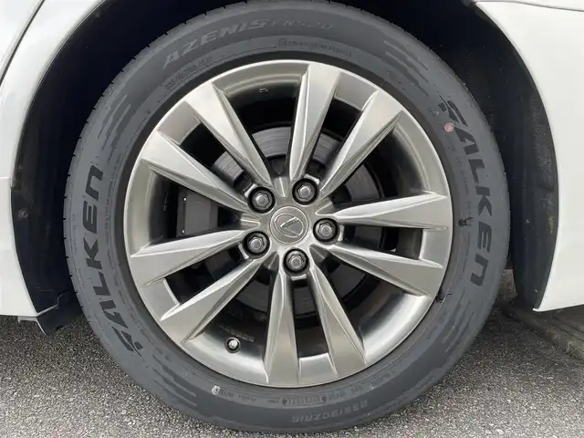 レクサス ＬＳ 600h バージョンC Iパック 宮崎県 2015(平27)年 8.6万km ホワイトパールクリスタルシャイン 純正ナビ【B9056】/・Bluetooth・フルセグTV・Blu-ray・DVD/プレミアムサウンドシステム/ドライブレコーダー【HDR-101】/社外レーダー【GWR53sd】/バックカメラ/ビルトインETC/D/N席パワーシート【メモリー機能付き】/D/N席シートヒーター・ベンチレーション/ハンドルヒーター/パワーバックドア/全席イージークローザー付きドア/ブラインドスポットモニター/前後コーナーセンサー/オートハイビーム/レーダークルーズコントロール/レーンキープアシスト/純正フロアマット/純正18インチアルミホイール