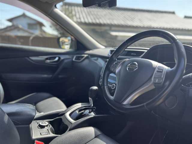 日産 エクストレイル 20X ブラックエクストリーマーX エマB 山口県 2015(平27)年 10.3万km ダイヤモンドブラック (株)IDOMが運営する【じしゃロン宇部店】の自社ローン専用車両になります。こちらは現金またはオートローンご利用時の価格です。自社ローンご希望の方は別途その旨お申付け下さい。/ナビ/TV/CD/DVD/Bluetooth/アラウンドビューモニター/バックカメラ/前席シートヒーター/クルーズコントロール/ETC/オートライト/純正フロアマット/純正アルミホイール/ドアバイザー/取扱説明書/保証書