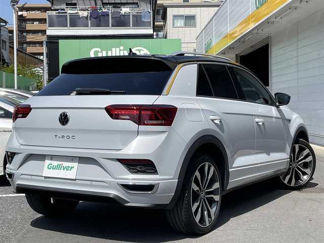フォルクスワーゲン Ｔ－ロック TDI Rライン 千葉県 2020(令2)年 4.8万km ホワイトシルバーメタリック デジタルコックピット/純正メモリーナビ/フルセグTV/Bluetooth/AppleCarPlay/AndroidAuto/USB/バックカメラ/ドライバーアシストシステム/・アダプティブクルーズコントロール（ACC）/・エマージェンシーブレーキ/・レーンキープアシスト/・渋滞時追従支援システム/・エマージェンシーアシスト/・ブラインドスポットモニター/コーナーセンサー/ルーフレール/電動リアゲート/電子サイドブレーキ/LEDオートハイビーム/純正１９インチAW/純正アンダーエアロ