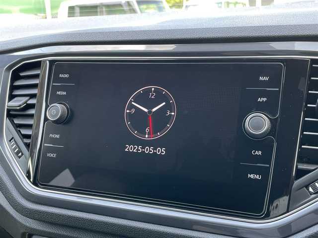 フォルクスワーゲン Ｔ－ロック TDI Rライン 千葉県 2020(令2)年 4.8万km ホワイトシルバーメタリック デジタルコックピット/純正メモリーナビ/フルセグTV/Bluetooth/AppleCarPlay/AndroidAuto/USB/バックカメラ/ドライバーアシストシステム/・アダプティブクルーズコントロール（ACC）/・エマージェンシーブレーキ/・レーンキープアシスト/・渋滞時追従支援システム/・エマージェンシーアシスト/・ブラインドスポットモニター/コーナーセンサー/ルーフレール/電動リアゲート/電子サイドブレーキ/LEDオートハイビーム/純正１９インチAW/純正アンダーエアロ