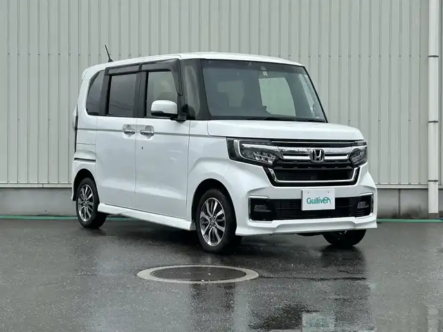 ホンダ Ｎ ＢＯＸ カスタム L 富山県 2023(令5)年 2.6万km プラチナホワイトパール ４WD/純正9インチナビ/フルセグTV/ＤＶＤ再生/Bluetooth/パワースライドドア/バックモニター/前後ドライブレコーダー/前席シートヒーター/衝突軽減ブレーキ/レーダークルーズコントロール/レーンキープアシスト/LEDオートライト/LEDフォグライト/シーケンシャルウィンカー/後方コーナーセンサー/プッシュスタート/ウインカーミラー/アイドリングストップ/ブレーキホールド/電動パーキングブレーキ/USBソケット/冬タイヤ付AW4本積み込み