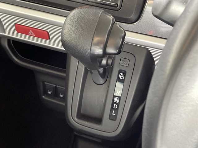 スズキ スペーシア ギア HYBRID XZ 神奈川県 2021(令3)年 4.2万km アクティブイエロー/ガンメタリック2トーン スズキセーフティサポート/SDナビ/Bluetooth/フルセグ/CD DVD/バックカメラ/シートヒーター/両側パワースライドドア/アイドリングストップ/コーナーセンサー/革巻きステアリング/ステアリングスイッチ/オートライト/ETC/ドライブレコーダー/スマートキー/プッシュスタート/スペアキー/プッシュスタート/LEDヘッドライト/フォグランプ/ルーフレール/純正フロアマット/純正バイザー