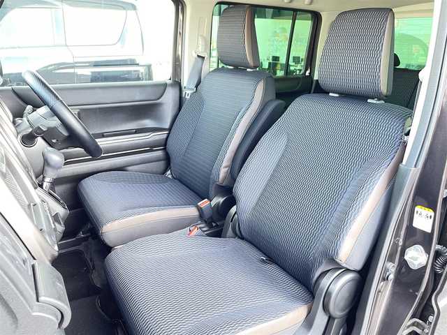 スズキ ハスラー Jスタイル Ⅱ 群馬県 2023(令5)年 1.2万km アーバンブラウンパールメタリック/ソフトベージュ2トーン 社外メモリナビ/（CD/DVD/BluetoothAudio）/バックカメラ/セーフティサポート/・デュアルカメラブレーキサポート/・誤発進抑制機能/・車線逸脱抑制機能/・車線逸脱警報機能/・ふらつき警報機能/・先行車発進お知らせ機能/・アダプティブクルーズコントロール/・ハイビームアシスト/・標識認識機能/・後退時ブレーキサポート/・後方誤発進抑制機能/シートヒーター/コーナーセンサー/ステアリングリモコン/プッシュスタート/アイドリングストップ/ウィンカーミラー/ETC/前後ドライブレコーダー/純正フロアマット/保証書・取説・スペアキー