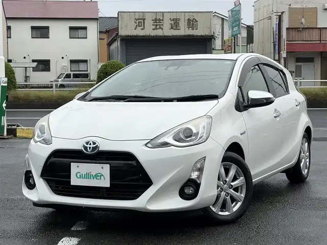 トヨタ アクア G 三重県 2016(平28)年 12万km ライムホワイトパールクリスタルシャイン トヨタセーフティセンス/・PCS(プリクラッシュセーフティ)/・LDA(レーンディパーチャーアラート)/・オートマッチックハイビーム/♪クルーズコントロール/♪スマートキー/♪プッシュスタート/♪バックガイドカメラ/♪ドライブレコーダー/♪ビルトインETC/♪LEDヘッドライト/♪LEDフォグライト/♪オートライト/♪純正15インチAW/♪ウィンカーミラー/♪革巻きステアリング/♪ステアリングスイッチ/♪フロアマット/♪ドアバイザー/♪プライバシーガラス/♪スペアタイヤ/♪電格ミラー/♪横滑り防止装置