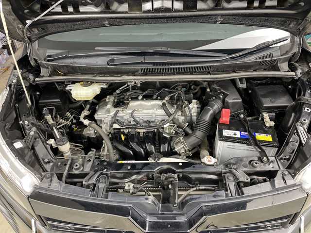 トヨタ ヴォクシー ZS 煌Ⅲ 道央・札幌 2020(令2)年 7.2万km ブラック ・４WD/・純正10インチナビ（TV&BT&CD&DVD&SD)/・バックカメラ/・純正12インチフリップダウンモニター/・トヨタセーフティーセンス/・レーダークルーズコントロール/・衝突軽減/・クリアランスソナー/・両側パワースライドドア/・社外前後ドライブレコーダー/・ビルドインETC（2.0）/・ハーフレザーシート/・LEDヘッドライト/・オートマチックハイビーム/・オートライト/・スマートキー/・スペアキー/・純正16インチAW