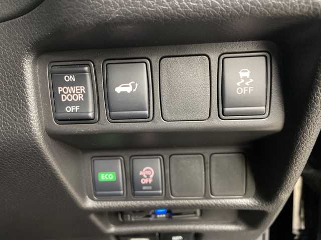 日産 エクストレイル 20Xi 道央・札幌 2019(令1)年 2.4万km ダイヤモンドブラック ・４ＷＤ　/プロパイロット　/・エマージェンシーブレーキ/・アラウンドビューモニター　/・社外ナビ（型式：MDV-5706W）/・DVD.CD.SD.BT.フルセグ/・フルセグTV/・パワーバックドア/・LEDヘッドライト/・インテリジェントルームミラー/・ブラインドスポットモニター　/・スマートキー　/・エンジンスタートボタン　/・ヒーテッドドアミラー　/・スペアキー　/・ETC