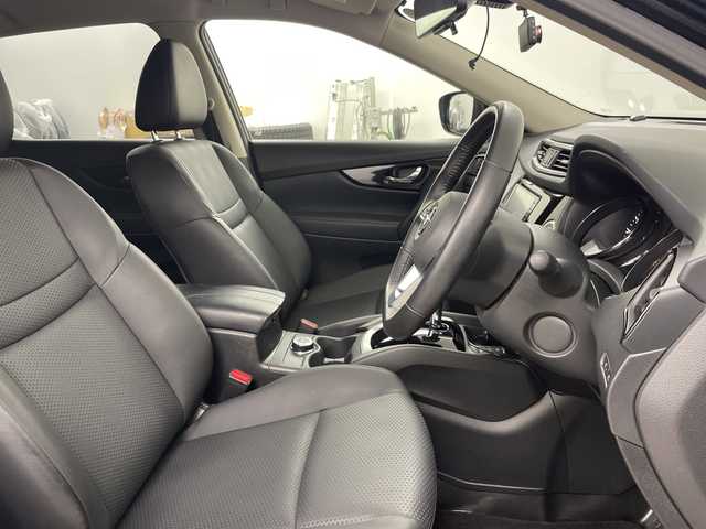 日産 エクストレイル 20Xi 道央・札幌 2019(令1)年 2.4万km ダイヤモンドブラック ・４ＷＤ　/プロパイロット　/・エマージェンシーブレーキ/・アラウンドビューモニター　/・社外ナビ（型式：MDV-5706W）/・DVD.CD.SD.BT.フルセグ/・フルセグTV/・パワーバックドア/・LEDヘッドライト/・インテリジェントルームミラー/・ブラインドスポットモニター　/・スマートキー　/・エンジンスタートボタン　/・ヒーテッドドアミラー　/・スペアキー　/・ETC