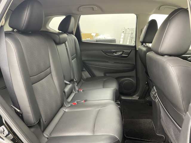 日産 エクストレイル 20Xi 道央・札幌 2019(令1)年 2.4万km ダイヤモンドブラック ・４ＷＤ　/プロパイロット　/・エマージェンシーブレーキ/・アラウンドビューモニター　/・社外ナビ（型式：MDV-5706W）/・DVD.CD.SD.BT.フルセグ/・フルセグTV/・パワーバックドア/・LEDヘッドライト/・インテリジェントルームミラー/・ブラインドスポットモニター　/・スマートキー　/・エンジンスタートボタン　/・ヒーテッドドアミラー　/・スペアキー　/・ETC