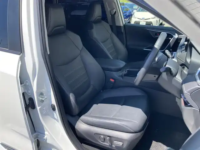 トヨタ ＲＡＶ４ ハイブリットG 静岡県 2023(令5)年 3.9万km プラチナホワイトパールマイカ Toyota Safety Sense/純正10.5インチナビ/　AM FM Bluetooth USB AppleCarPlay AndroidAuto/フルセグTV/ビルトインETC2.0/アラウンドビューモニター/LEDオートヘッドライト/レーダークルーズコントロール/ブラックレザーシート/シートヒーター/シートベンチレーション(前席)/パワーシート(運転席)/モデリスタフルエアロ/ワンオーナー/ムーンルーフ