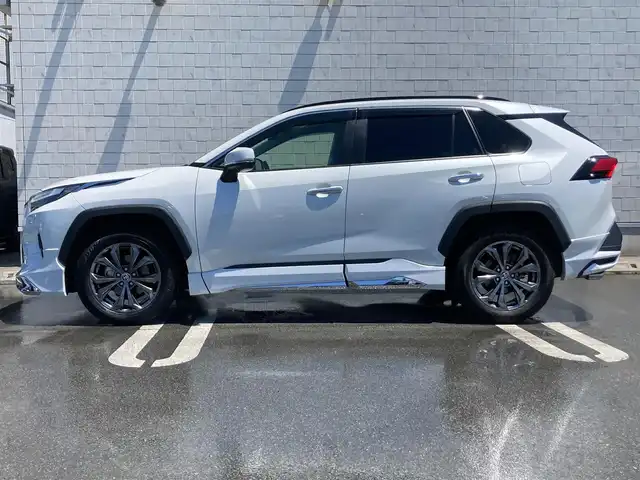 トヨタ ＲＡＶ４ ハイブリットG 静岡県 2023(令5)年 3.9万km プラチナホワイトパールマイカ Toyota Safety Sense/純正10.5インチナビ/　AM FM Bluetooth USB AppleCarPlay AndroidAuto/フルセグTV/ビルトインETC2.0/アラウンドビューモニター/LEDオートヘッドライト/レーダークルーズコントロール/ブラックレザーシート/シートヒーター/シートベンチレーション(前席)/パワーシート(運転席)/モデリスタフルエアロ/ワンオーナー/ムーンルーフ