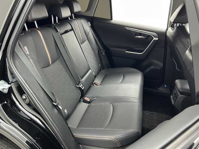 トヨタ ＲＡＶ４ ハイブリッド アドベンチャー 三重県 2022(令4)年 2.2万km アティチュードブラックマイカ 禁煙車/純正ナビ/BT/Miracast/USB/全方位カメラ/サンルーフ/プリクラッシュセーフティ/レーンキープアシスト/ブラインドスポットモニター/クリアランスソナー/レーダークルーズコントロール/デジタルインナーミラー/シートヒーター/ベンチレーション/パワーシート/ドライブレコーダー（前後）/オートハイビーム/オートブレーキホールド