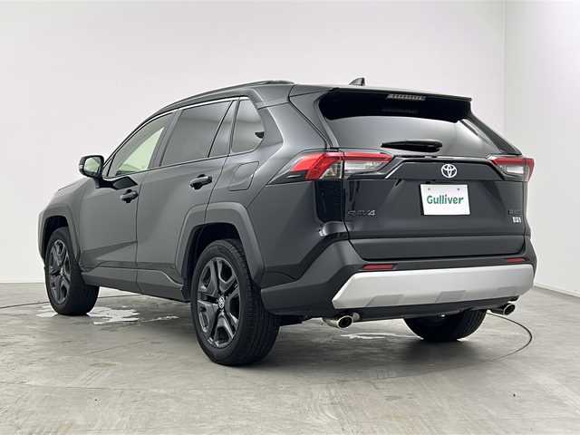 トヨタ ＲＡＶ４ ハイブリッド アドベンチャー 三重県 2022(令4)年 2.2万km アティチュードブラックマイカ 禁煙車/純正ナビ/BT/Miracast/USB/全方位カメラ/サンルーフ/プリクラッシュセーフティ/レーンキープアシスト/ブラインドスポットモニター/クリアランスソナー/レーダークルーズコントロール/デジタルインナーミラー/シートヒーター/ベンチレーション/パワーシート/ドライブレコーダー（前後）/オートハイビーム/オートブレーキホールド