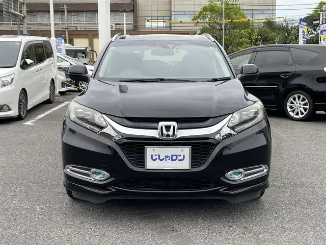 ホンダ ヴェゼル ハイブリッド Z 愛知県 2014(平26)年 7.9万km クリスタルブラックパール (株)IDOMが運営する【じしゃロン名古屋鳴海店】の自社ローン専用車両になりますこちらは現金またはオートローンご利用時の価格です。自社ローンご希望の方は別途その旨お申付け下さい/プッシュスタート/社外メモリーナビ・フルセグTV/　（CD/DVD/BT）/バックカメラ/シートヒーター/LEDライト/ETC