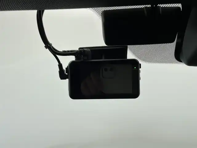 ＢＭＷ ３２０ｄ xDrive Mスポーツ 大分県 2022(令4)年 8.7万km ミネラルホワイト 純正ナビ/（Bluetooth/AM/FM/apple car play)/衝突軽減ブレーキ/アダプティブクルーズコントロール/レーンキープアシスト/ハーフレザーシート/前席パワーシート/運転席ポジションメモリー/前席シートヒーター/全方位バックカメラ/前後ドライブレコーダー/LEDヘッドライト/オートライト/フロント/リアフォグライト/純正1８インチAW/純正フロアマット/パドルシフト/パークディスタンスコントロール/オートブレーキホールド/電動パーキングブレーキ/ミラーETC/保証書・取扱説明書