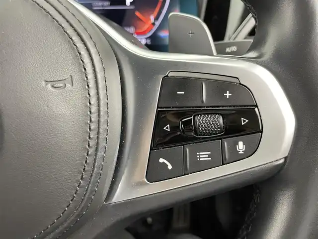 ＢＭＷ ３２０ｄ xDrive Mスポーツ 大分県 2022(令4)年 8.7万km ミネラルホワイト 純正ナビ/（Bluetooth/AM/FM/apple car play)/衝突軽減ブレーキ/アダプティブクルーズコントロール/レーンキープアシスト/ハーフレザーシート/前席パワーシート/運転席ポジションメモリー/前席シートヒーター/全方位バックカメラ/前後ドライブレコーダー/LEDヘッドライト/オートライト/フロント/リアフォグライト/純正1８インチAW/純正フロアマット/パドルシフト/パークディスタンスコントロール/オートブレーキホールド/電動パーキングブレーキ/ミラーETC/保証書・取扱説明書