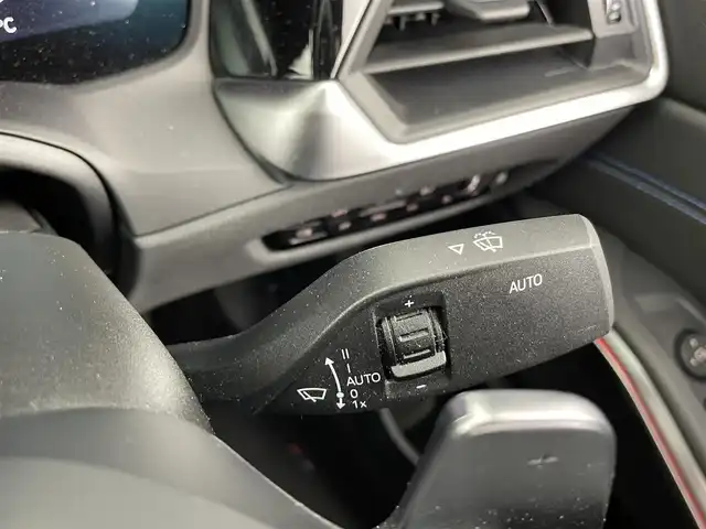 ＢＭＷ ３２０ｄ xDrive Mスポーツ 大分県 2022(令4)年 8.7万km ミネラルホワイト 純正ナビ/（Bluetooth/AM/FM/apple car play)/衝突軽減ブレーキ/アダプティブクルーズコントロール/レーンキープアシスト/ハーフレザーシート/前席パワーシート/運転席ポジションメモリー/前席シートヒーター/全方位バックカメラ/前後ドライブレコーダー/LEDヘッドライト/オートライト/フロント/リアフォグライト/純正1８インチAW/純正フロアマット/パドルシフト/パークディスタンスコントロール/オートブレーキホールド/電動パーキングブレーキ/ミラーETC/保証書・取扱説明書
