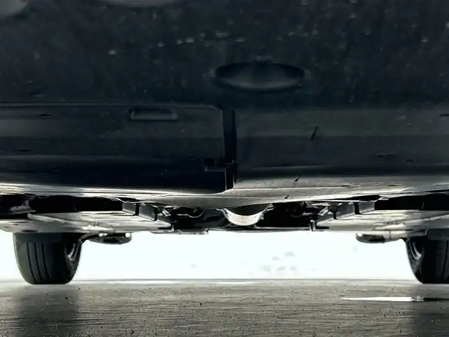 トヨタ ヤリス ハイブリッド G 三重県 2023(令5)年 1.6万km プラチナホワイトパールマイカ 禁煙車/純正ディスプレイオーディオ/・Bluetooth・AppleCarPlay・AndroidAuto・USB/バックカメラ/トヨタセーフティセンス/・プリクラッシュセーフティ/・レーダークルーズコントロール/・オートマチックハイビーム/・レーンキープアシスト/・ロードサインアシスト/・先行車発進告知/ステアリングスイッチ/前方ドライブレコーダー/ETC/LEDヘッドライト（オート）/スマートキー/プッシュスタート/スペアスマートキー