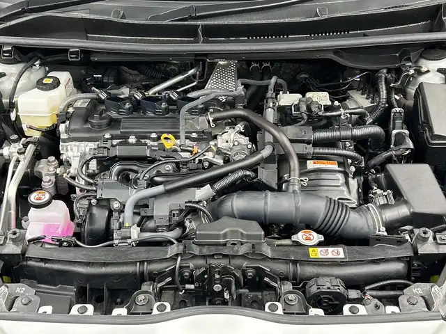 トヨタ ヤリス ハイブリッド G 三重県 2023(令5)年 1.6万km プラチナホワイトパールマイカ 禁煙車/純正ディスプレイオーディオ/・Bluetooth・AppleCarPlay・AndroidAuto・USB/バックカメラ/トヨタセーフティセンス/・プリクラッシュセーフティ/・レーダークルーズコントロール/・オートマチックハイビーム/・レーンキープアシスト/・ロードサインアシスト/・先行車発進告知/ステアリングスイッチ/前方ドライブレコーダー/ETC/LEDヘッドライト（オート）/スマートキー/プッシュスタート/スペアスマートキー
