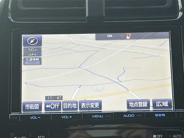 トヨタ プリウス Sセーフティプラス 福岡県 2016(平28)年 3.5万km スティールブロンドM ・純正ナビ【DSZT-YC4T】/-BT/フルセグTV/CD/DVD/FM/AM/SD/・バックカメラ/・レーダークルーズコントロール/・パーキングアシスト/・HUD/・プリクラッシュセーフティー/・純正ドライブレコーダー/・クリアランスソナー/・オートライト/・オートハイビーム/・ステアリングリモコン/・ドアバイザー/・ウィンカーミラー/・電動格納ミラー/・純正アルミ15インチ/・純正フロアマット/・ビルトインETC/・スマートキー×２/・ワンオーナー/・保証書/・取扱説明書/・禁煙車