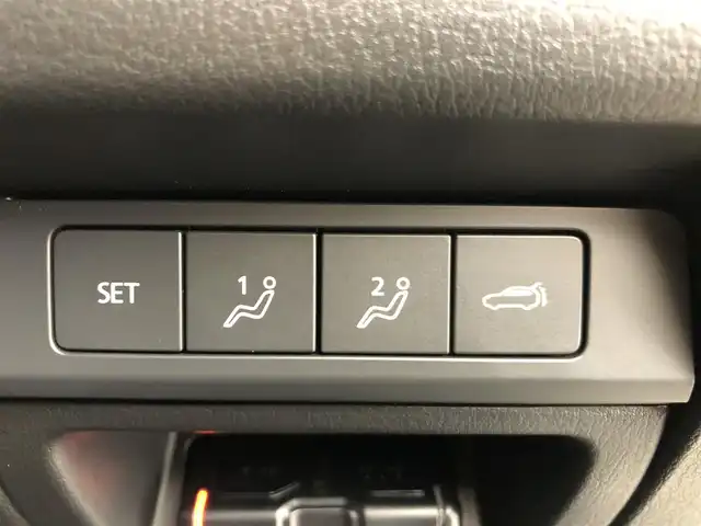マツダ ＣＸ－３０ XD プロアクティブツーリングセレクション 愛知県 2023(令5)年 4.8万km ディープクリスタルブルーマイカ 360°セーフティパッケージ/　　・360°ビューカメラ/　　・ドライバーモニタリング/スマートブレーキサポートシステム/レーンキープアシスト/ダイナミックスタビリティコントロールシステム/パーキングセンサー/ブラインドスポットモニター/ヘッドアップディスプレイ/ドライブレコーダー/純正8.8インチディスプレイ/　　CD/DVD/BT/フルセグ/ETC/革巻きステアリング/ステアリングリモコン/ステアリングヒーター/パワーシート（D席）/シートポジションメモリ機能（D席）/シートヒーター（前席）/パワーバックドア/純正LEDヘッドライト/フォグランプ/純正18インチアルミホイール