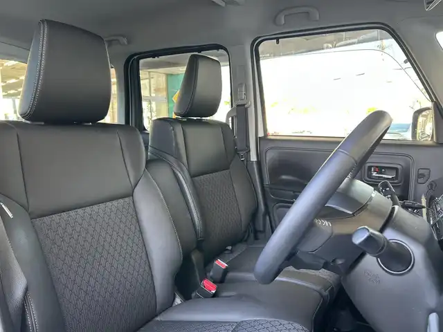 スズキ スペーシア カスタム HYBRID XS 和歌山県 2022(令4)年 0.5万km ピュアホワイトP Panasonic8インチメモリーナビ（フルセグTV/FM/AM/SD/USB/iPod/USB/Bluetooth/MEMORYMUSIC）/バックカメラ/ETC/両側パワースライドドア/アイドリングストップ/クルーズコントロール/オートライト/横滑り防止装置/ベンチシート/衝突被害軽減ブレーキ/HUD/シートヒーター/純正アルミホイール/純正ドアバイザー/純正フロアマット/取扱説明書/保証書