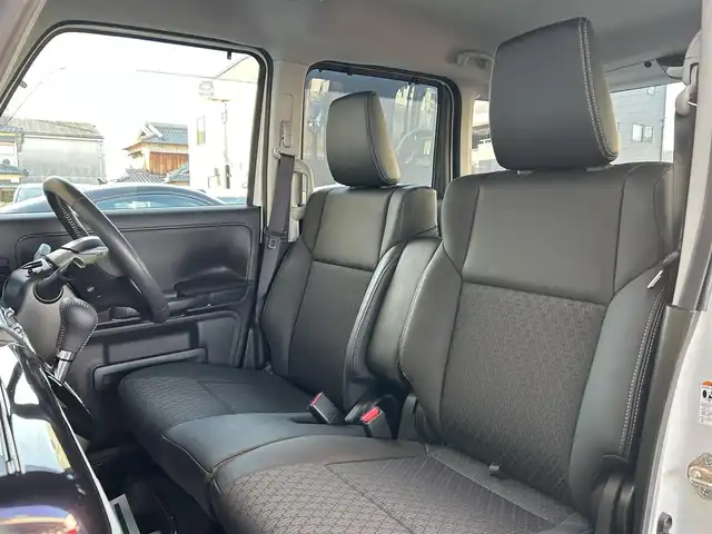 スズキ スペーシア カスタム HYBRID XS 和歌山県 2022(令4)年 0.5万km ピュアホワイトP Panasonic8インチメモリーナビ（フルセグTV/FM/AM/SD/USB/iPod/USB/Bluetooth/MEMORYMUSIC）/バックカメラ/ETC/両側パワースライドドア/アイドリングストップ/クルーズコントロール/オートライト/横滑り防止装置/ベンチシート/衝突被害軽減ブレーキ/HUD/シートヒーター/純正アルミホイール/純正ドアバイザー/純正フロアマット/取扱説明書/保証書