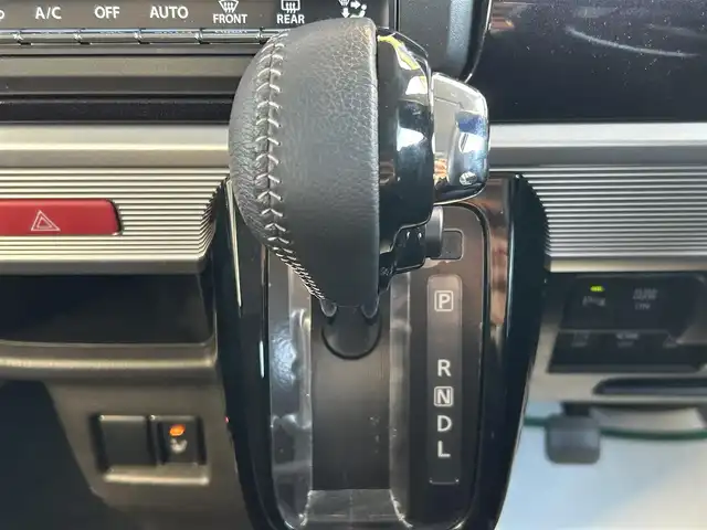 スズキ スペーシア カスタム HYBRID XS 和歌山県 2022(令4)年 0.5万km ピュアホワイトP Panasonic8インチメモリーナビ（フルセグTV/FM/AM/SD/USB/iPod/USB/Bluetooth/MEMORYMUSIC）/バックカメラ/ETC/両側パワースライドドア/アイドリングストップ/クルーズコントロール/オートライト/横滑り防止装置/ベンチシート/衝突被害軽減ブレーキ/HUD/シートヒーター/純正アルミホイール/純正ドアバイザー/純正フロアマット/取扱説明書/保証書