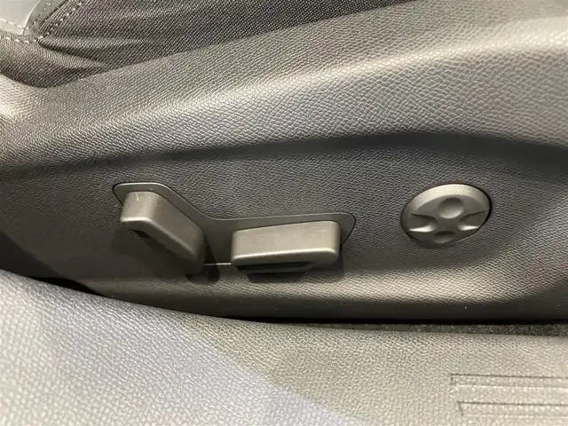 プジョー ３０８ GT ブルーHDi 熊本県 2023(令5)年 2.5万km パール ワンオーナー/純正ナビ/AppleCarPlay/360°カメラ/アクティブセーフティ/ACC/BSM/LKA/ハーフレザー/D席Pシート/前席シートH/ETC/純正18インチAW