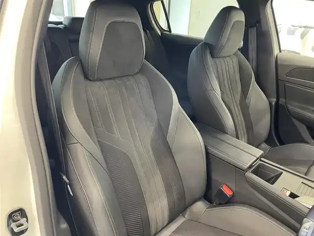 プジョー ３０８ GT ブルーHDi 熊本県 2023(令5)年 2.5万km パール ワンオーナー/純正ナビ/AppleCarPlay/360°カメラ/アクティブセーフティ/ACC/BSM/LKA/ハーフレザー/D席Pシート/前席シートH/ETC/純正18インチAW