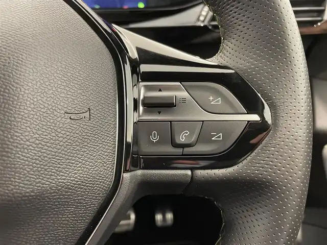 プジョー ３０８ GT ブルーHDi 熊本県 2023(令5)年 2.5万km パール ワンオーナー/純正ナビ/AppleCarPlay/360°カメラ/アクティブセーフティ/ACC/BSM/LKA/ハーフレザー/D席Pシート/前席シートH/ETC/純正18インチAW
