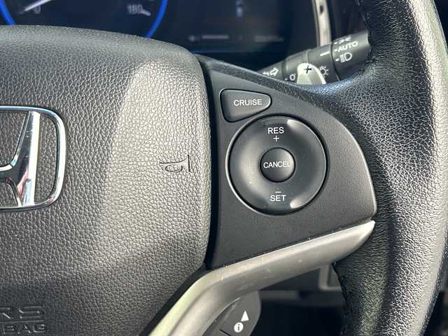 ホンダ シャトル ハイブリッド Z 奈良県 2017(平29)年 2.7万km クリスタルブラックパール 純正ギャザーズナビ/フルセグ CD DVD BT MSV AUX/バックカメラ/ビルトインETC/クルーズコントロール/車両接近通報告知/衝突軽減ブレーキ/ハーフレザーシート/シートヒーター/パドルシフト/LEDヘッドライト/オートライト/電動格納ミラー/スマートキー