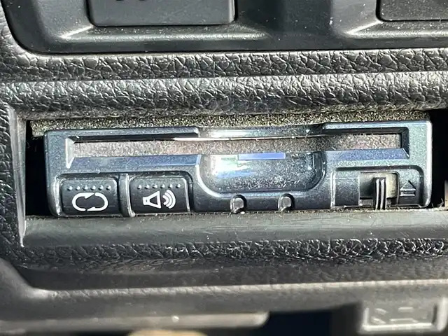 スバル アウトバック 2．5i Lパッケージ 群馬県 2010(平22)年 12.2万km サテンホワイトパール 4WD/社外メモリナビ(CN-HA01D)/CD/DVD/Bluetooth/フルセグテレビ/バックカメラ/クルーズコントロール/パドルシフト/ETC/HIDヘッドライト/W/サイド/カーテンエアバック/ABS/スマートキー/タイミングベルト交換済み/保証書