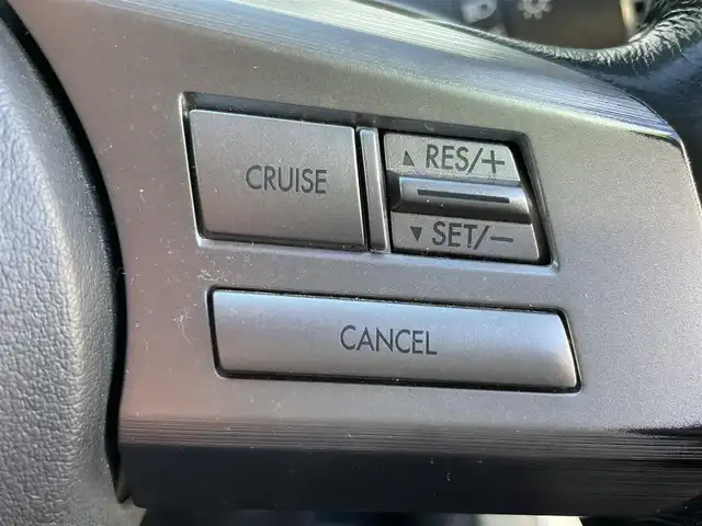 スバル アウトバック 2．5i Lパッケージ 群馬県 2010(平22)年 12.2万km サテンホワイトパール 4WD/社外メモリナビ(CN-HA01D)/CD/DVD/Bluetooth/フルセグテレビ/バックカメラ/クルーズコントロール/パドルシフト/ETC/HIDヘッドライト/W/サイド/カーテンエアバック/ABS/スマートキー/タイミングベルト交換済み/保証書